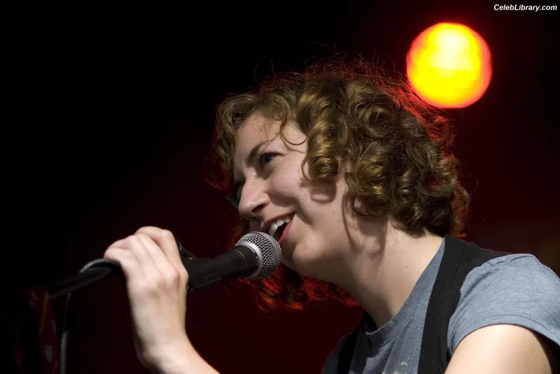 Kristen Schaal photo 9 of 188