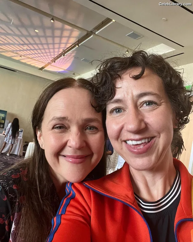 Kristen Schaal photo 2 of 188