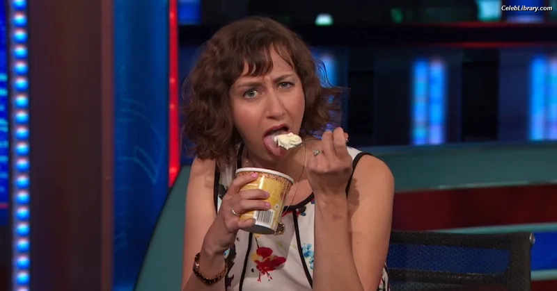Kristen Schaal photo 12 of 188
