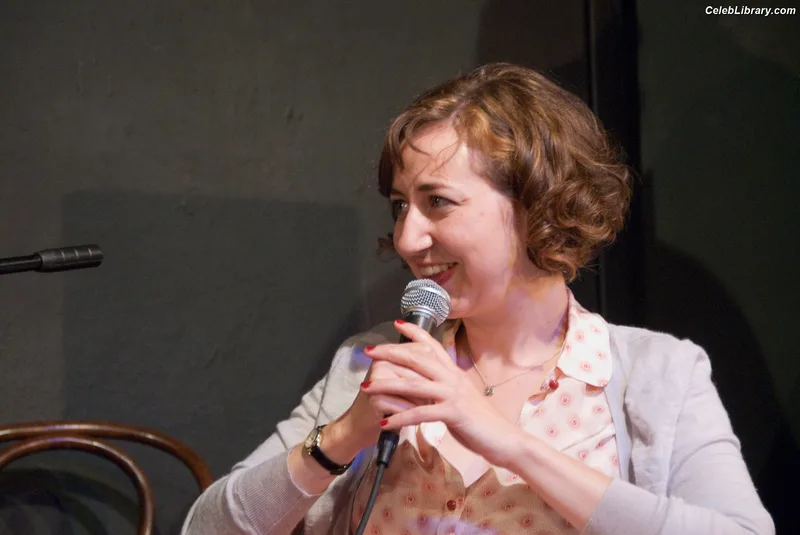 Kristen Schaal photo 17 of 188