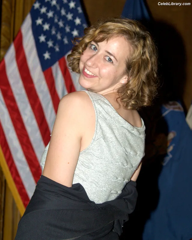 Kristen Schaal photo 24 of 188