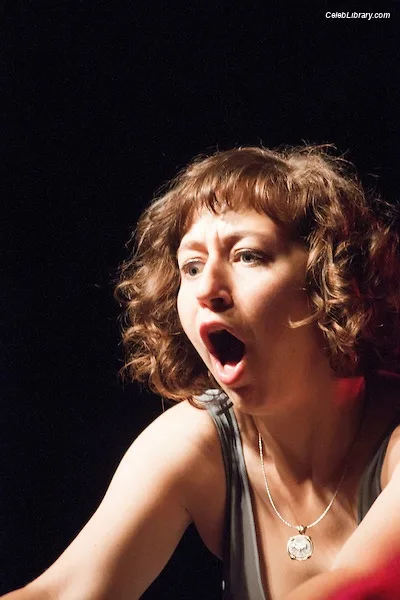 Kristen Schaal photo 6 of 188