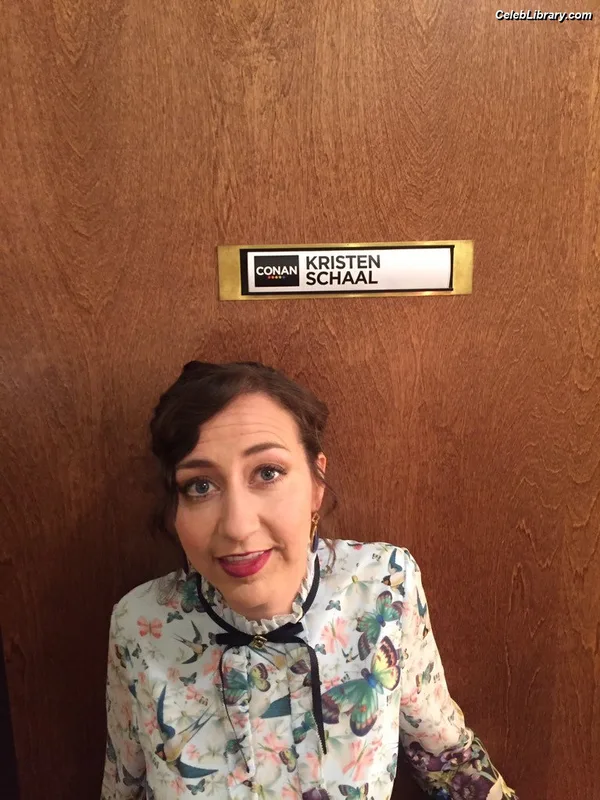 Kristen Schaal photo 4 of 188