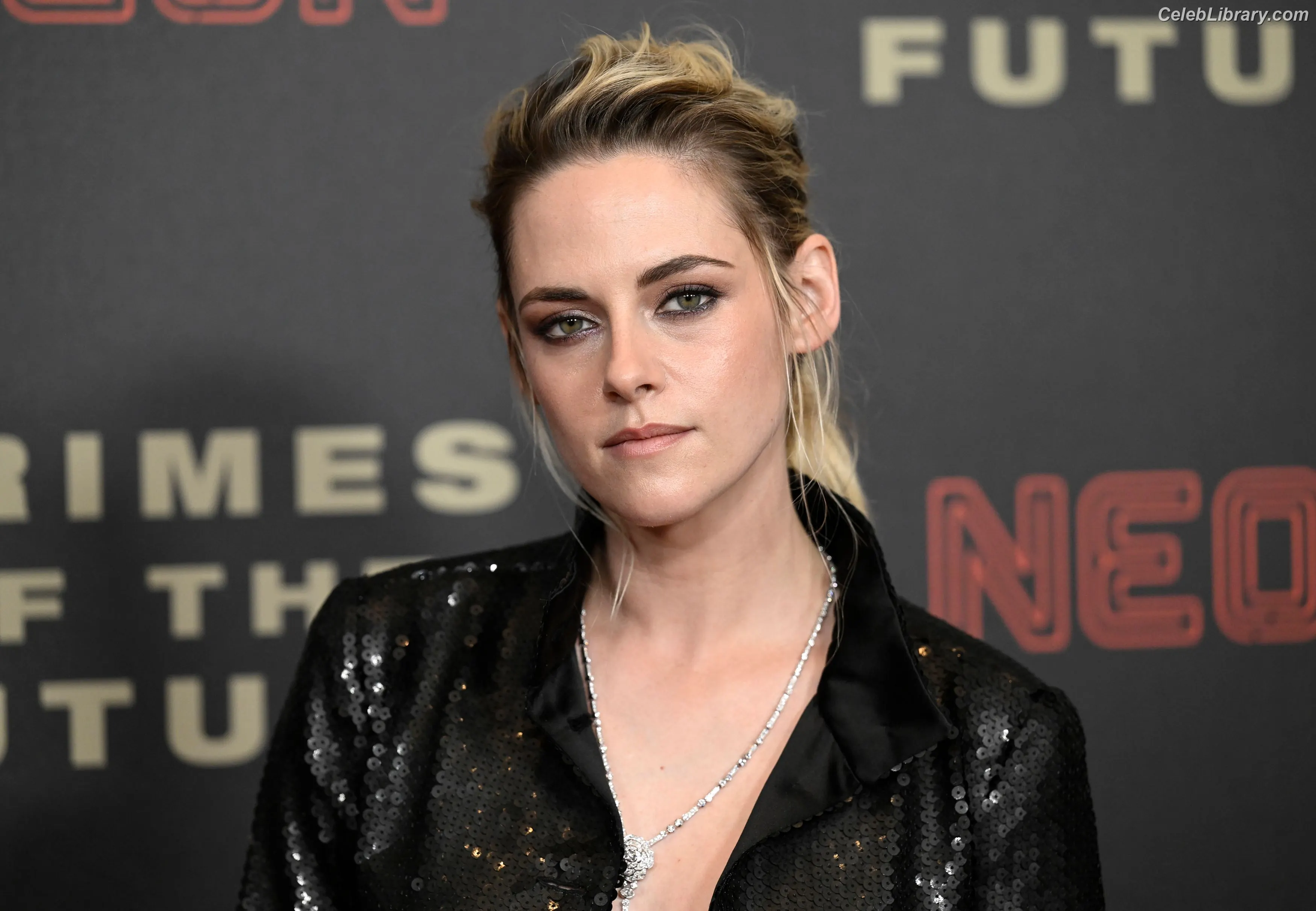 Kristen Stewart photo 5 of 1357