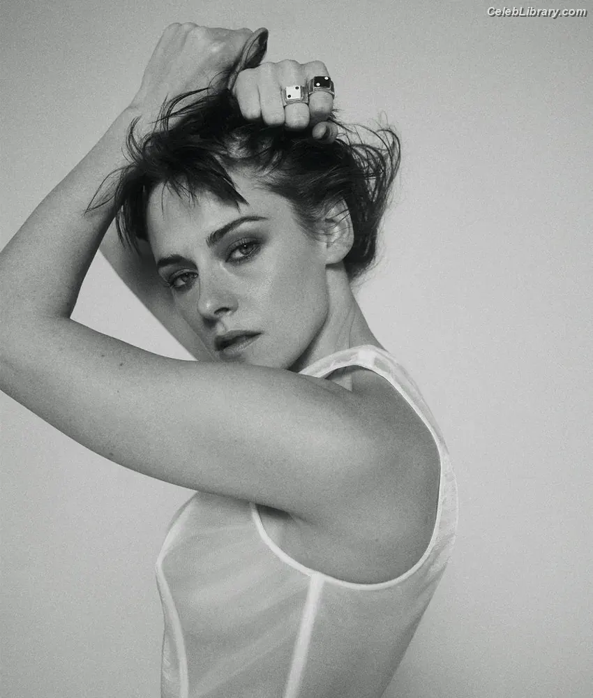 Kristen Stewart photo 19 of 1357