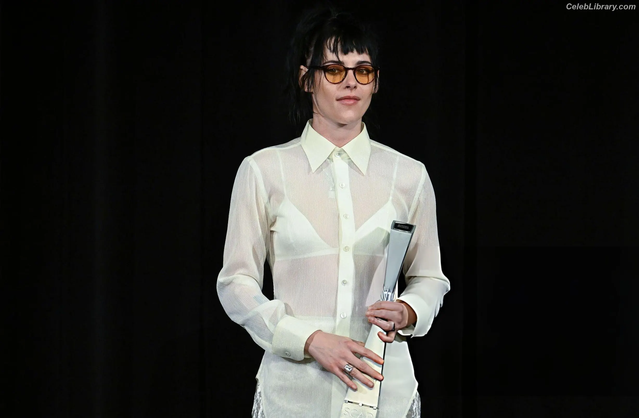 Kristen Stewart photo 7 of 1357
