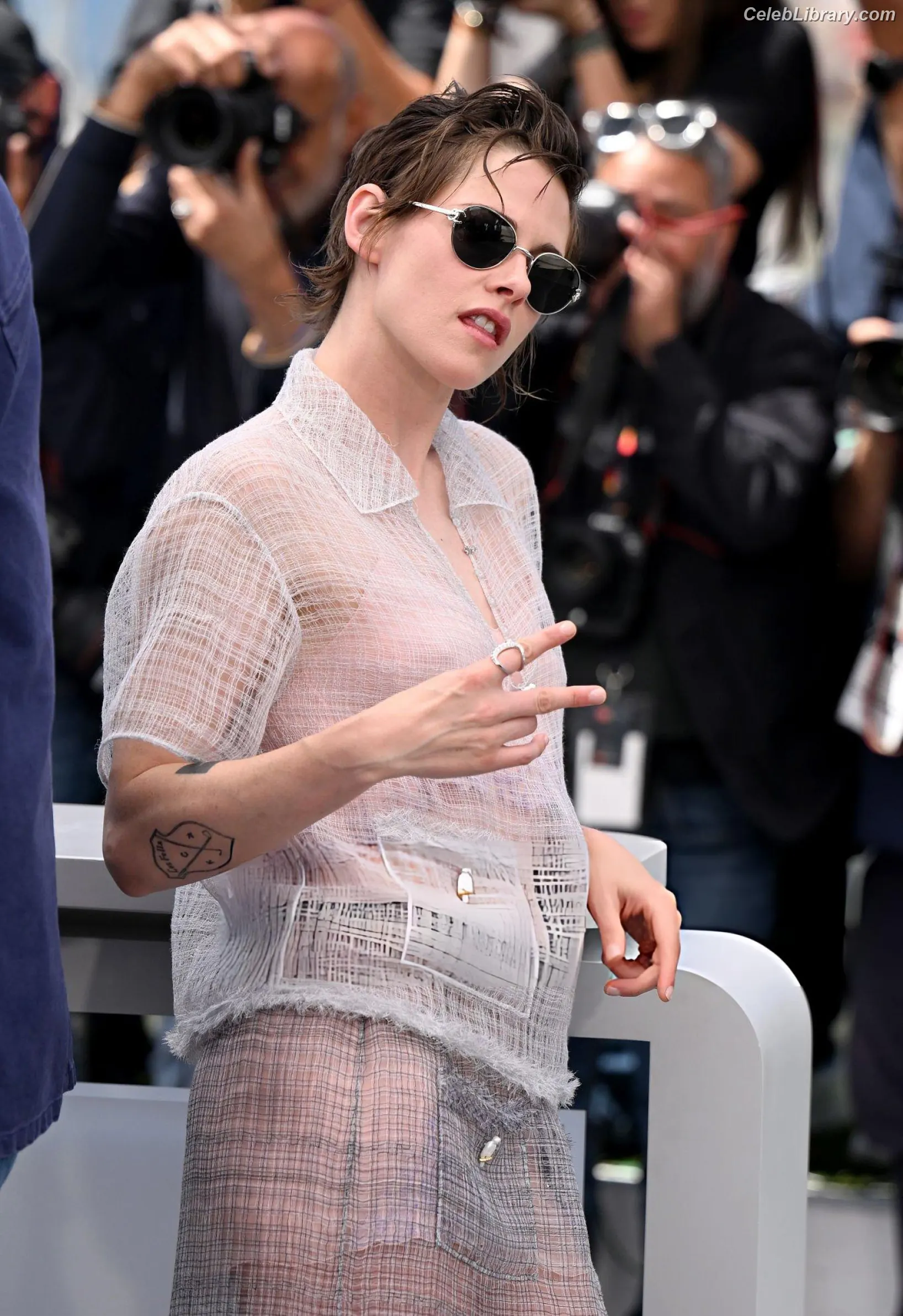 Kristen Stewart photo 10 of 1357