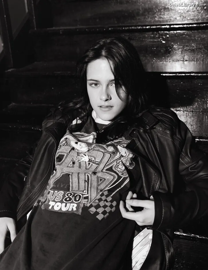 Kristen Stewart photo 12 of 1357
