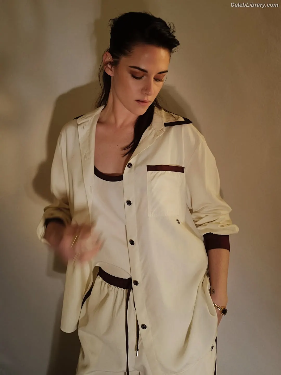 Kristen Stewart photo 4 of 1357