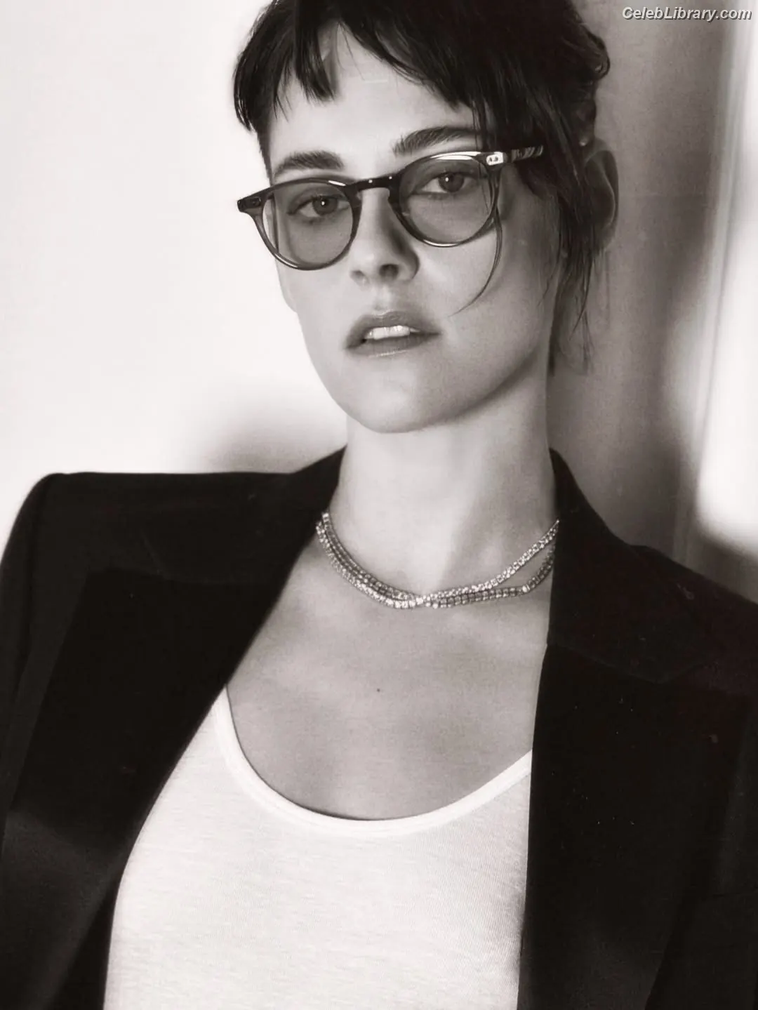 Kristen Stewart photo 7 of 1357