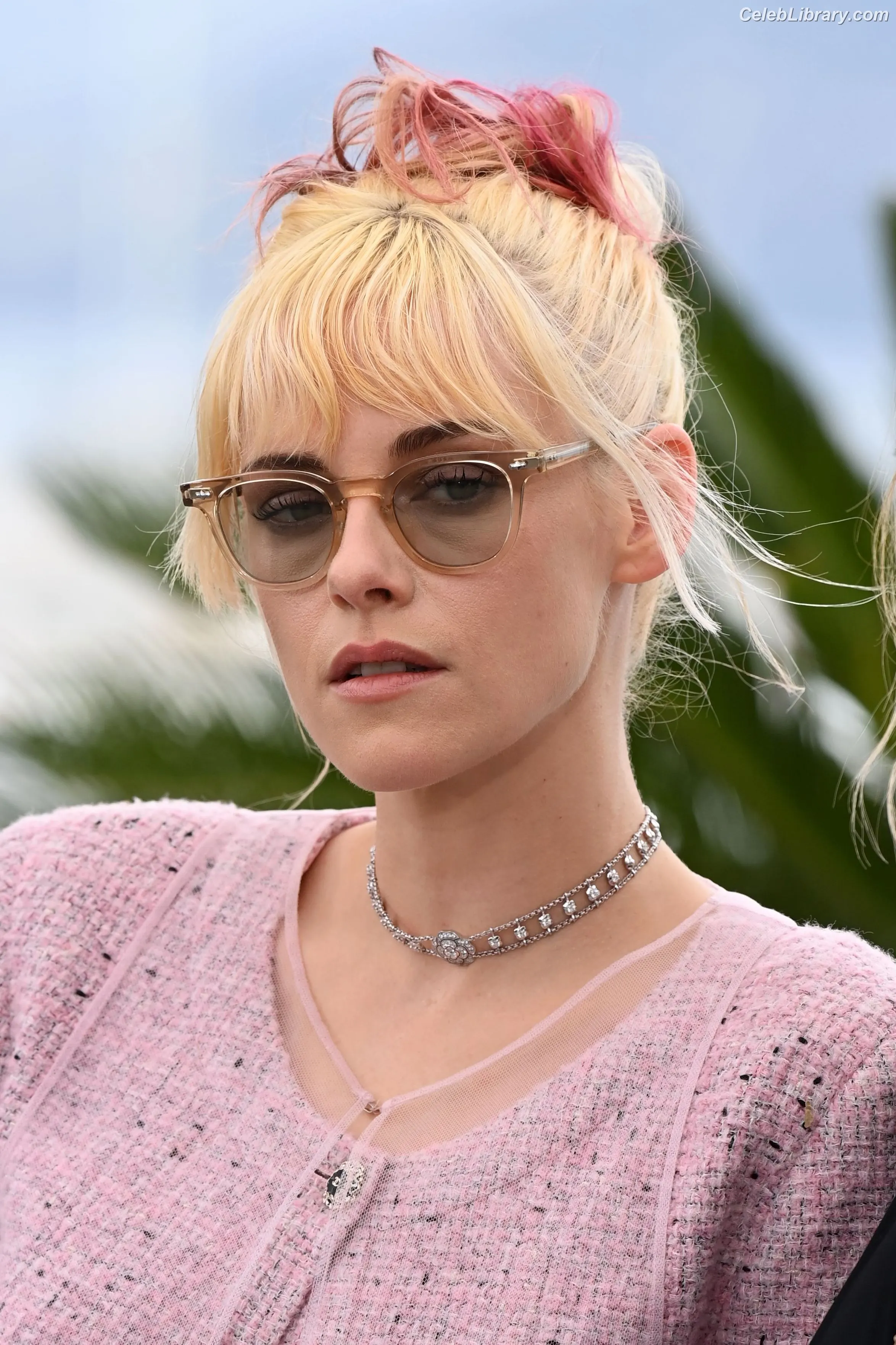 Kristen Stewart photo 24 of 1357