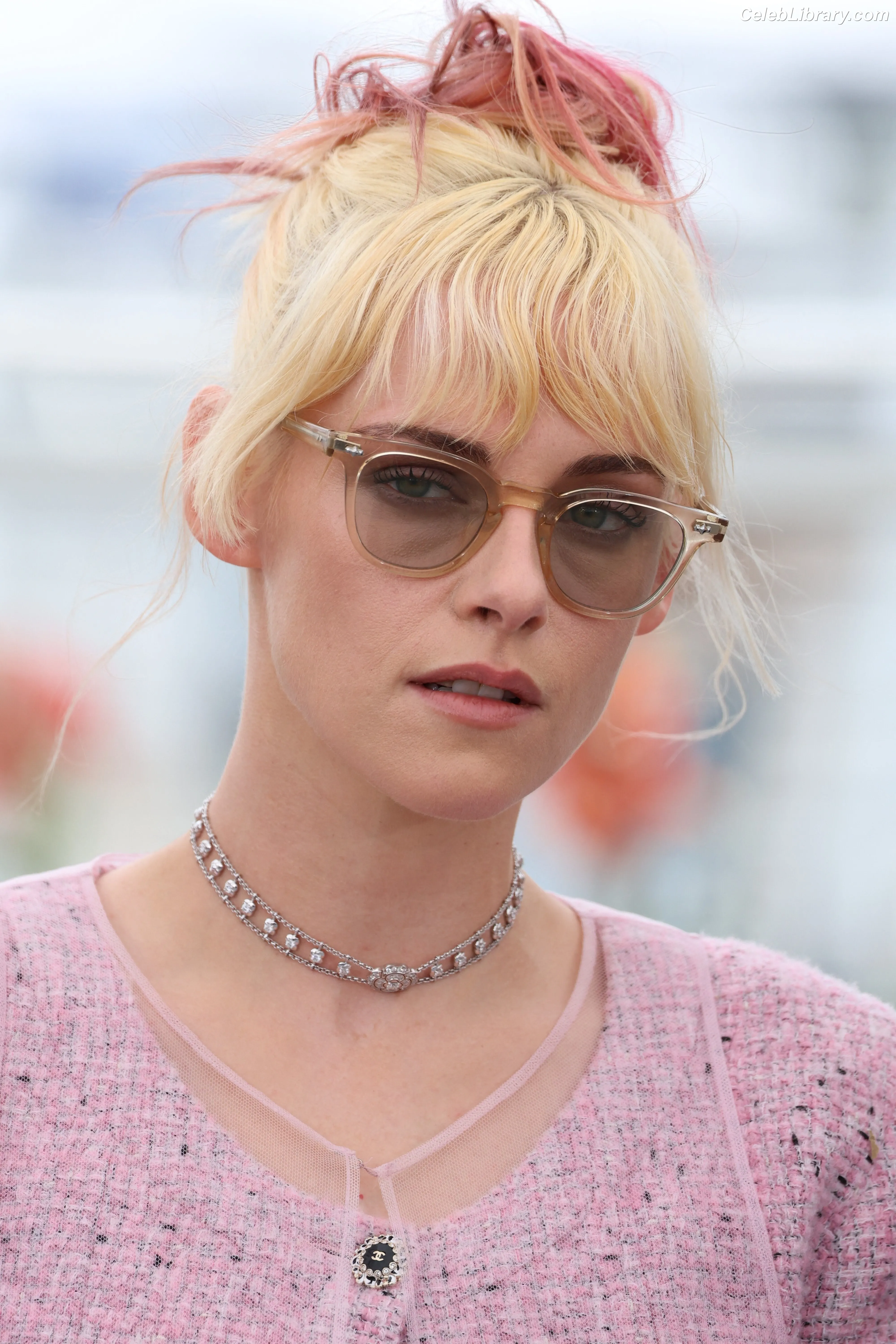 Kristen Stewart photo 5 of 1357