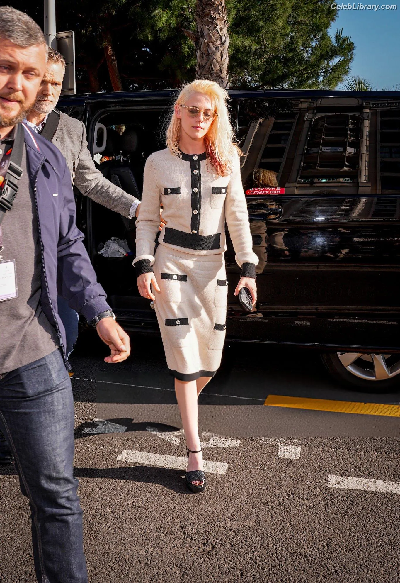 Kristen Stewart photo 8 of 1357