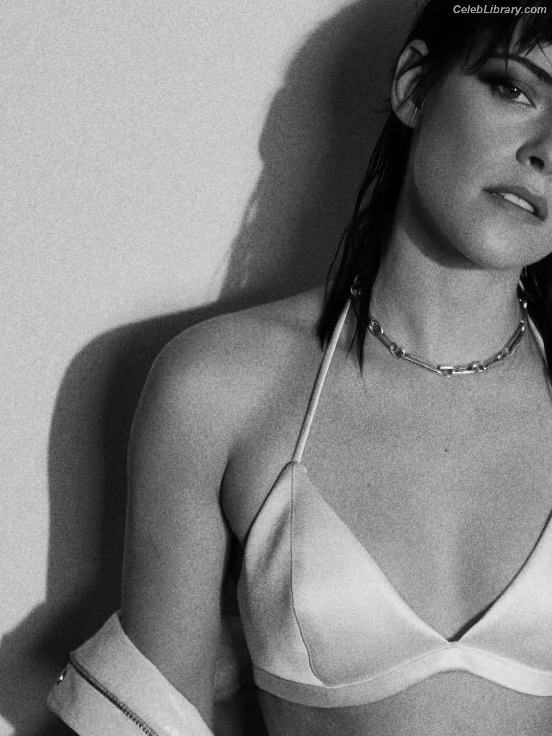 Kristen Stewart photo 8 of 1357