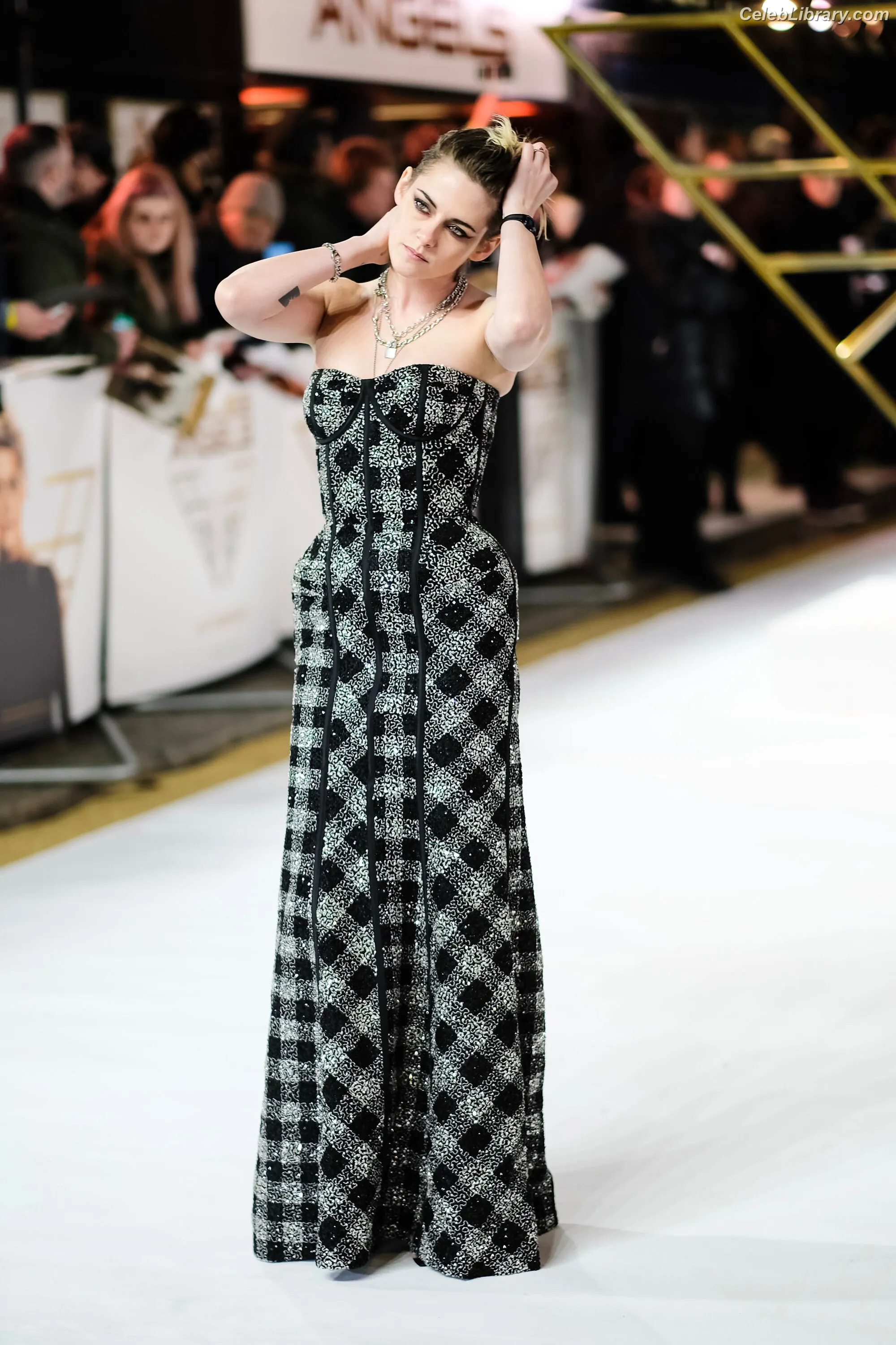 Kristen Stewart photo 18 of 1357