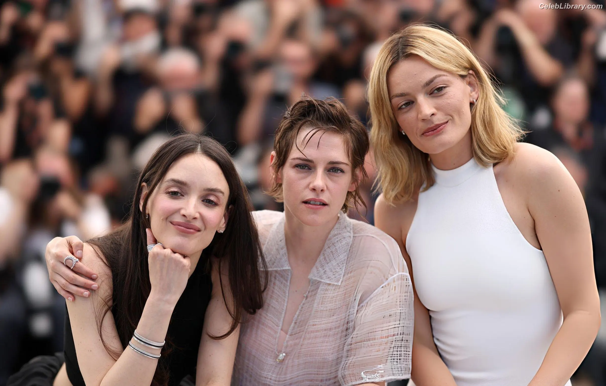 Kristen Stewart photo 5 of 1357