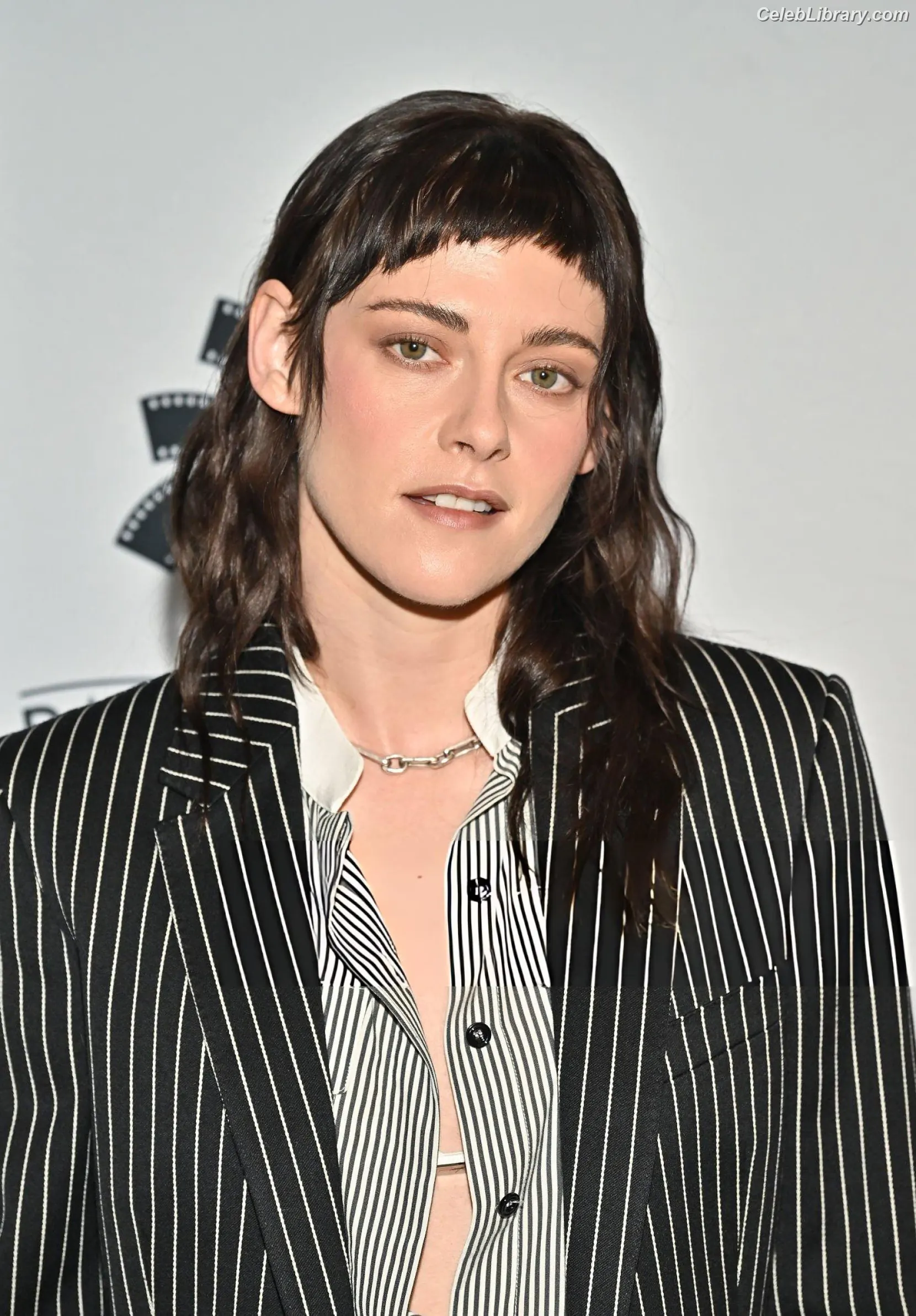 Kristen Stewart photo 16 of 1357