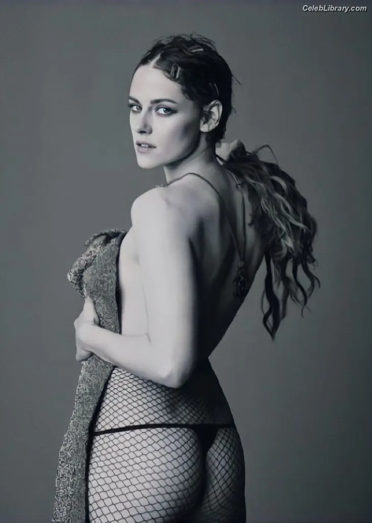 Kristen Stewart photo 8 of 1357