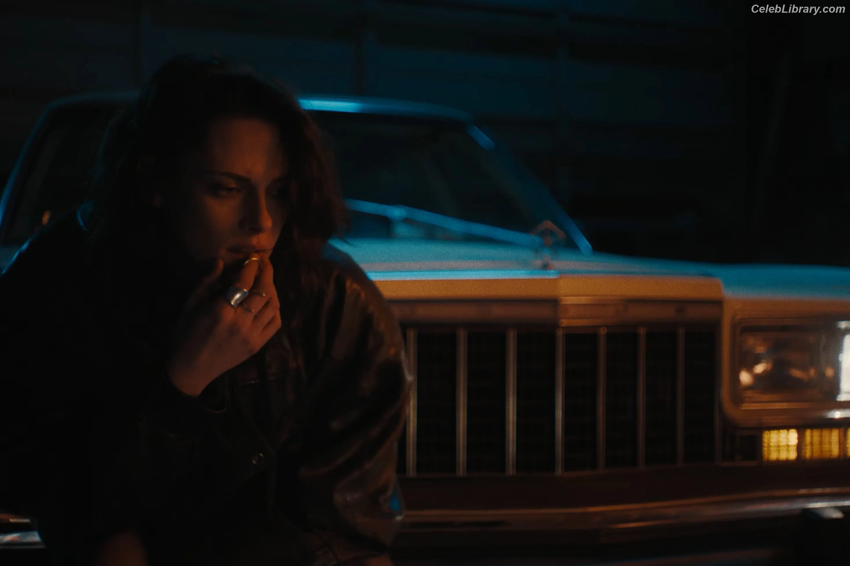 Kristen Stewart photo 16 of 1357