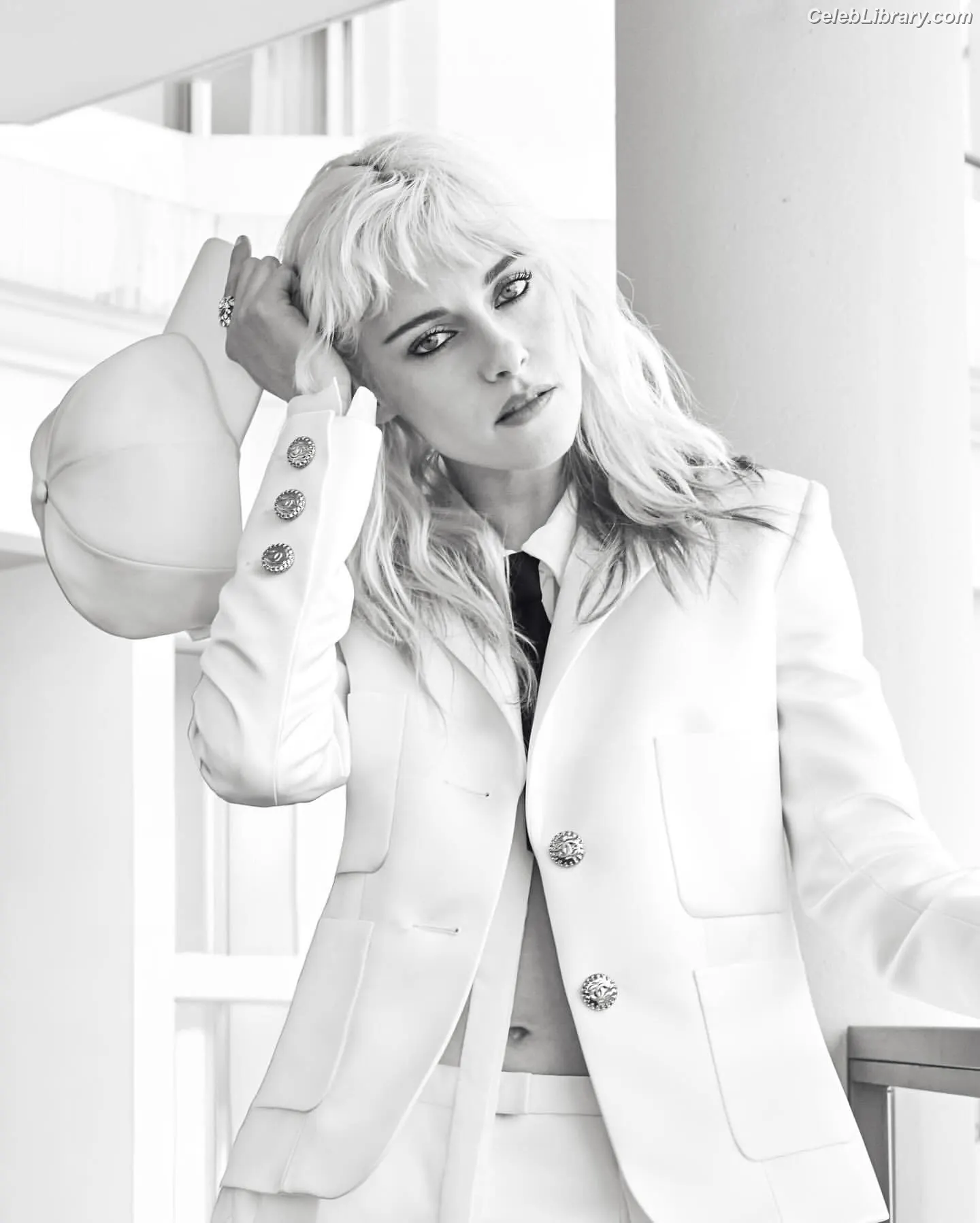 Kristen Stewart photo 4 of 1357