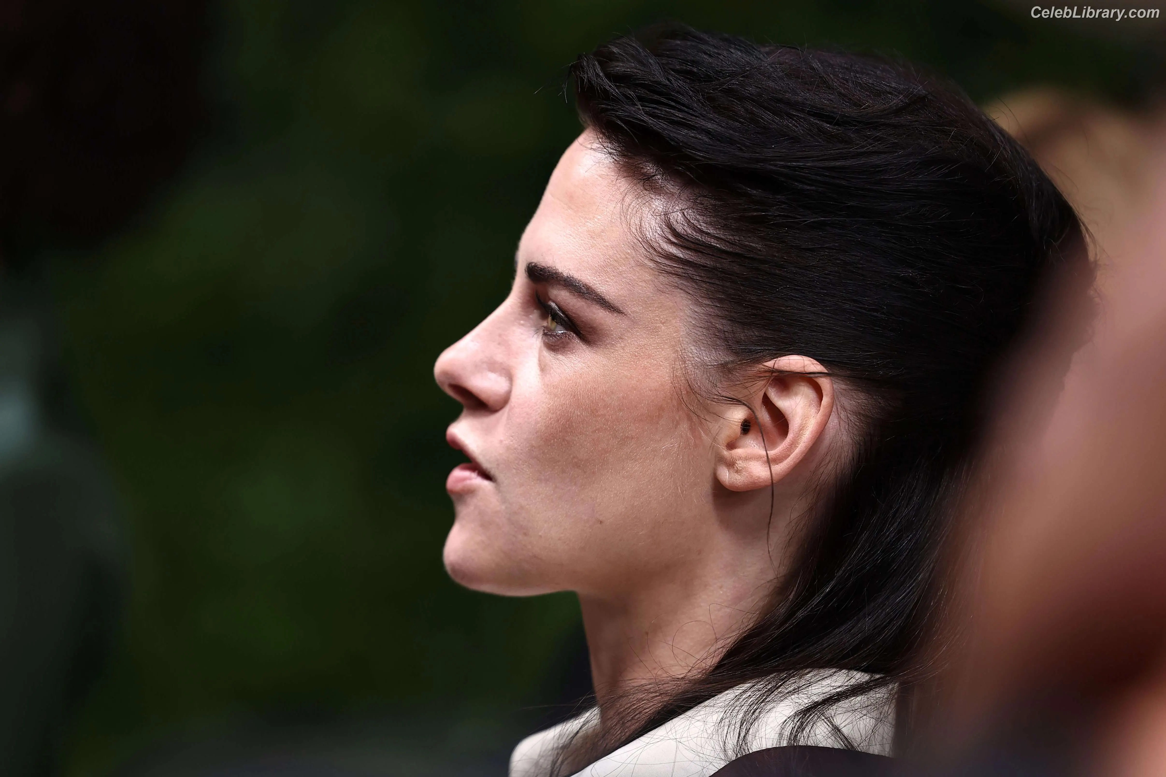 Kristen Stewart photo 16 of 1357