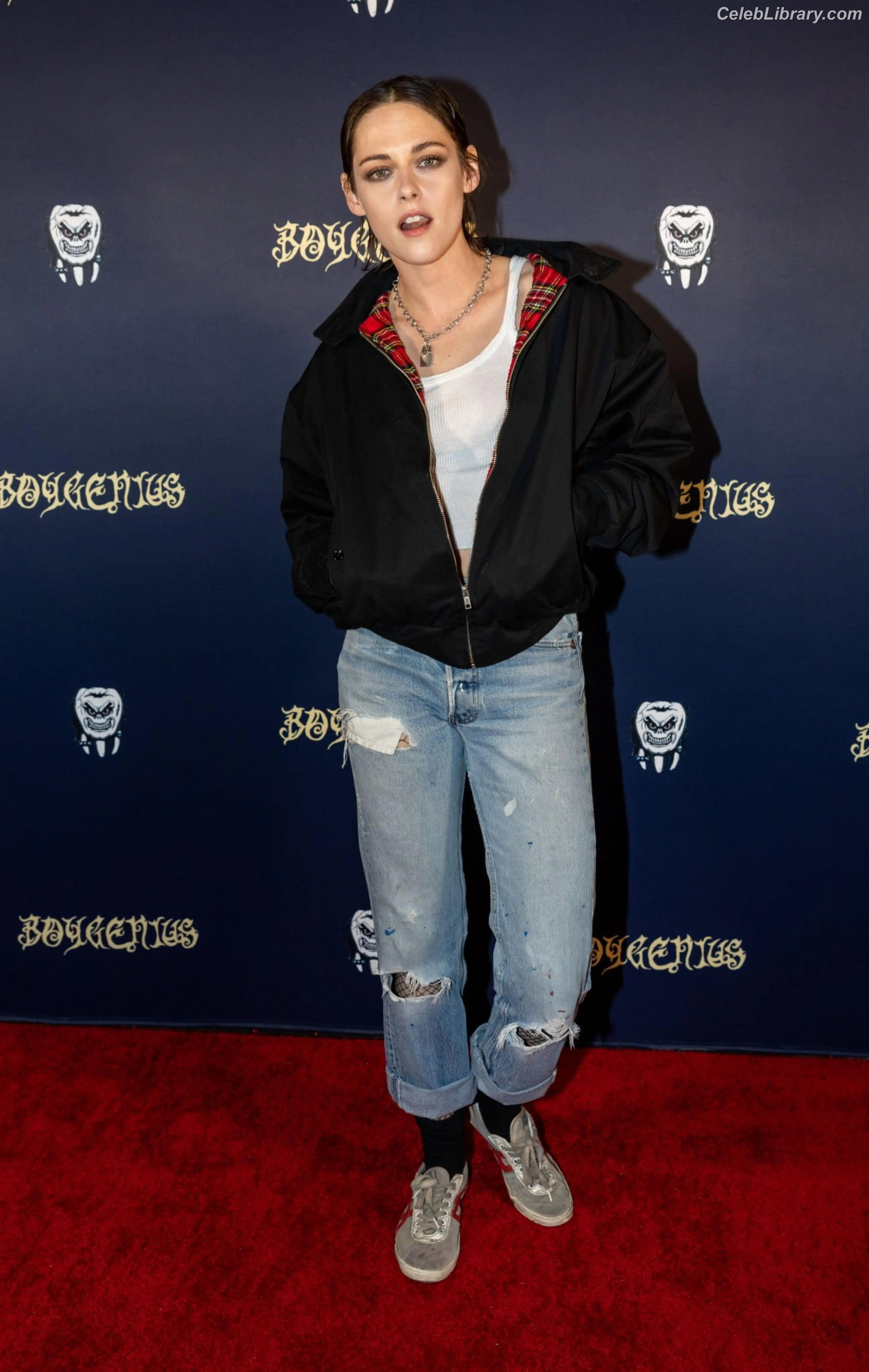 Kristen Stewart photo 24 of 1357