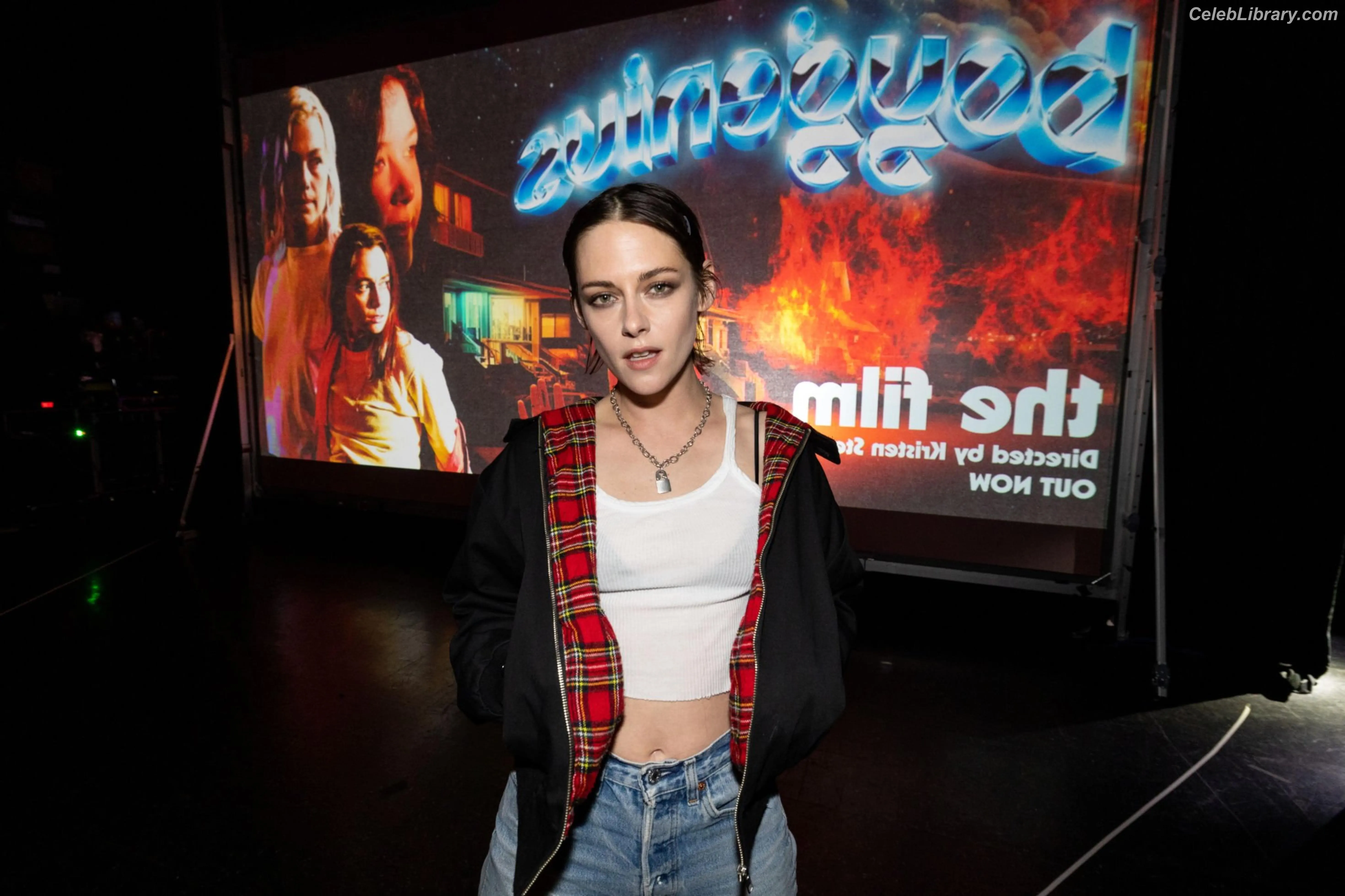 Kristen Stewart photo 3 of 1357