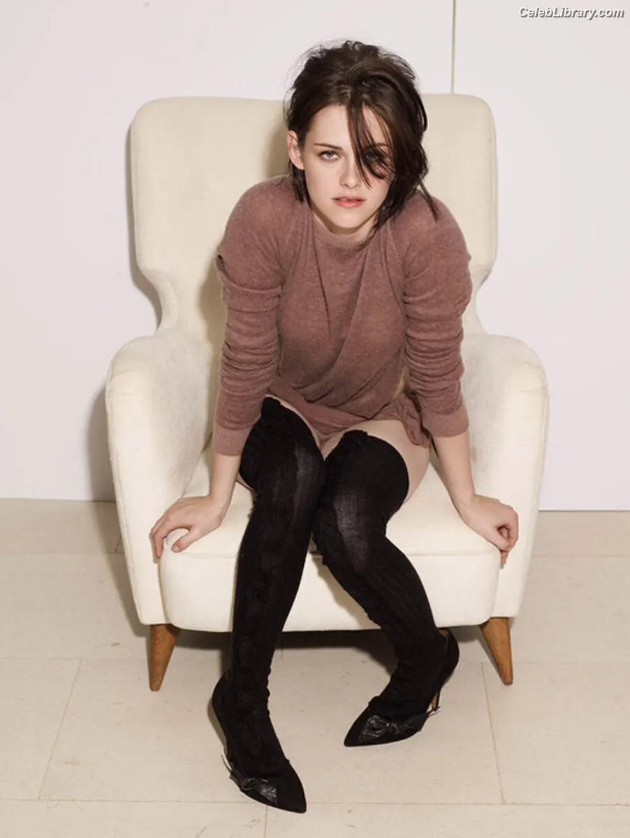 Kristen Stewart photo 14 of 1357