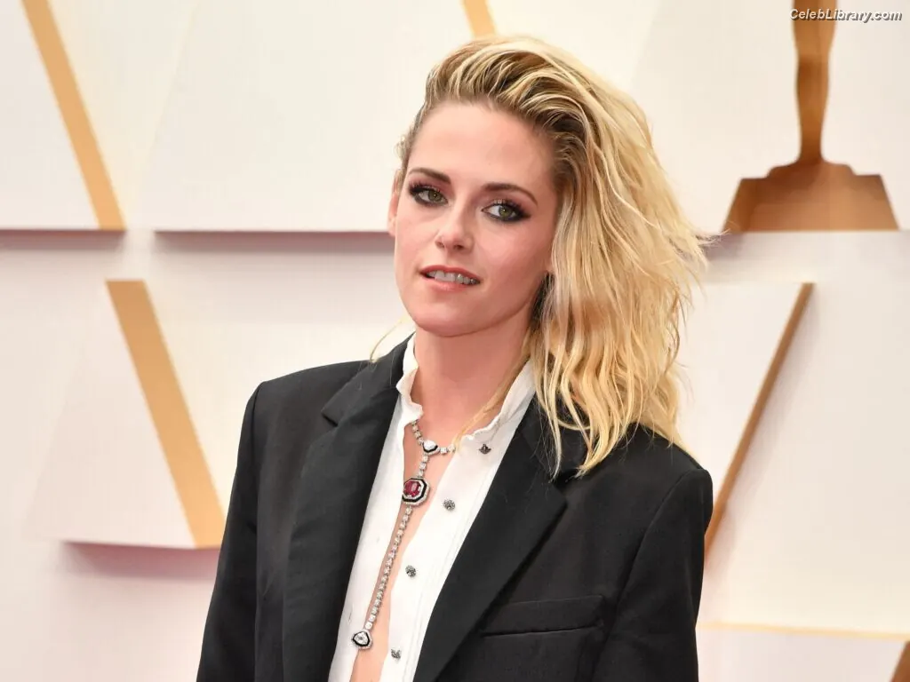 Kristen Stewart photo 16 of 1357