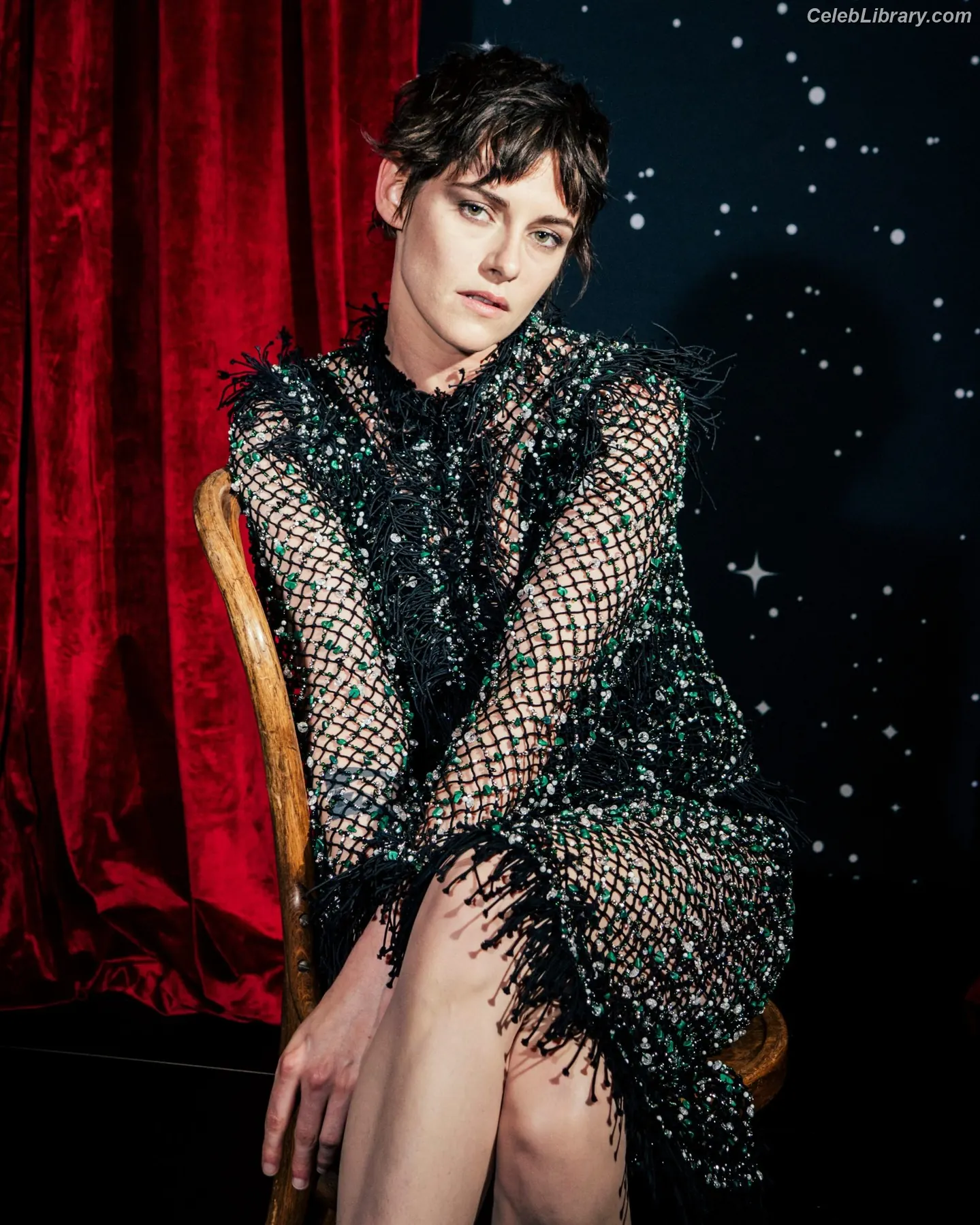 Kristen Stewart photo 2 of 1357