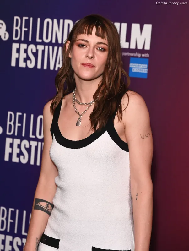 Kristen Stewart photo 8 of 1358
