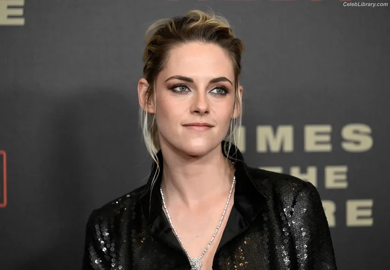 Kristen Stewart photo 6 of 1358