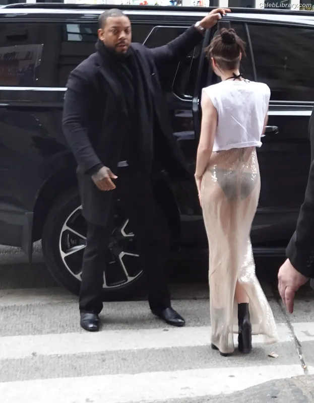 Kristen Stewart photo 3 of 1358