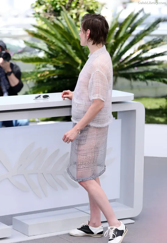 Kristen Stewart photo 8 of 1358
