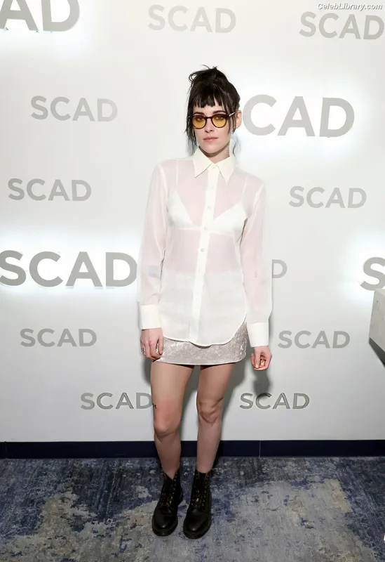 Kristen Stewart photo 12 of 1358