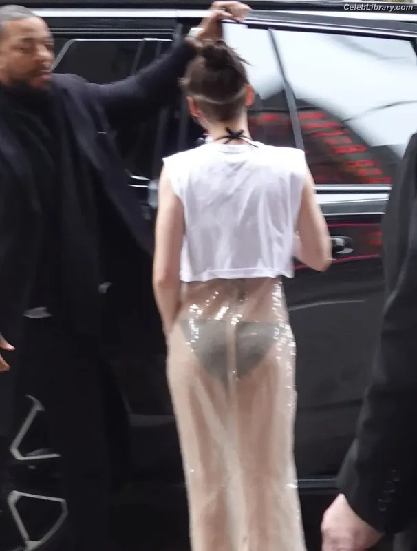 Kristen Stewart photo 24 of 1358