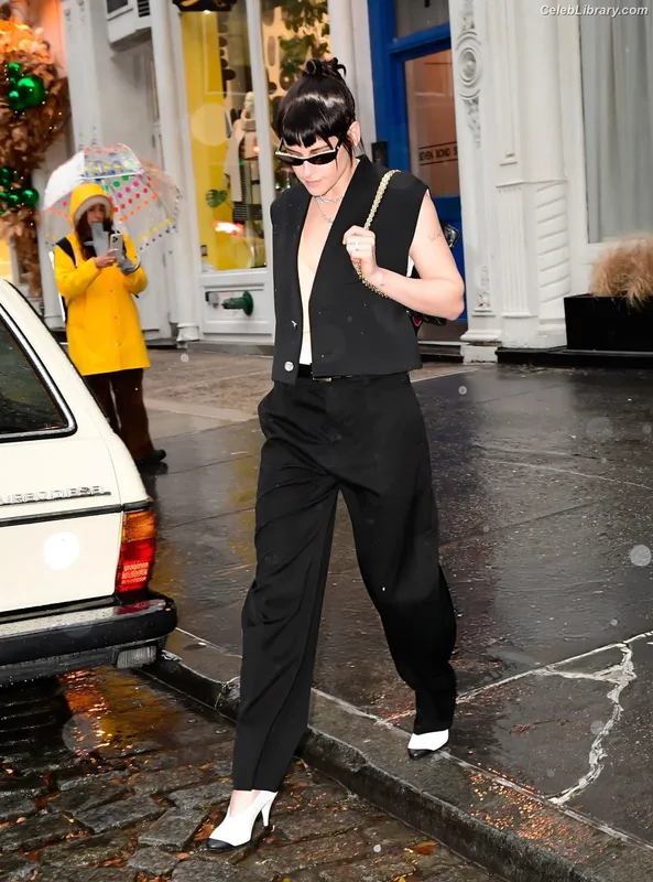 Kristen Stewart photo 22 of 1358