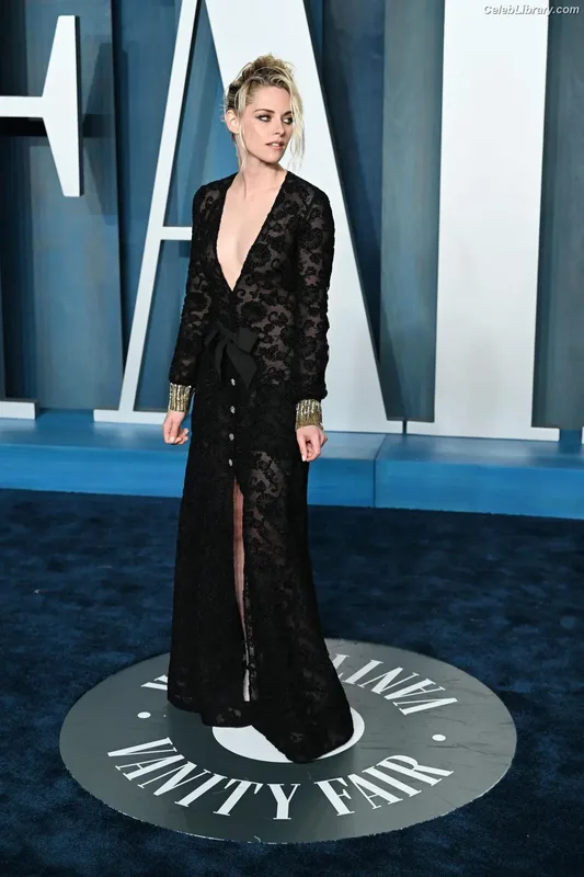 Kristen Stewart photo 23 of 1358