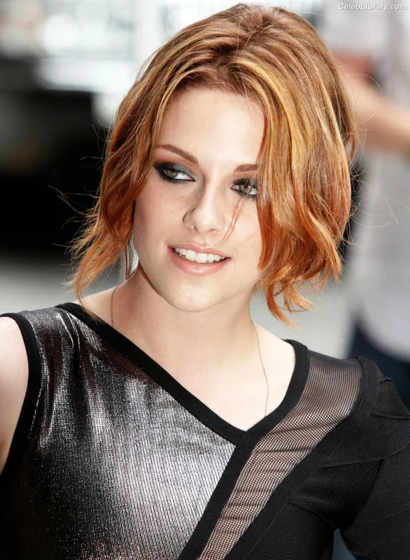 Kristen Stewart photo 11 of 1358