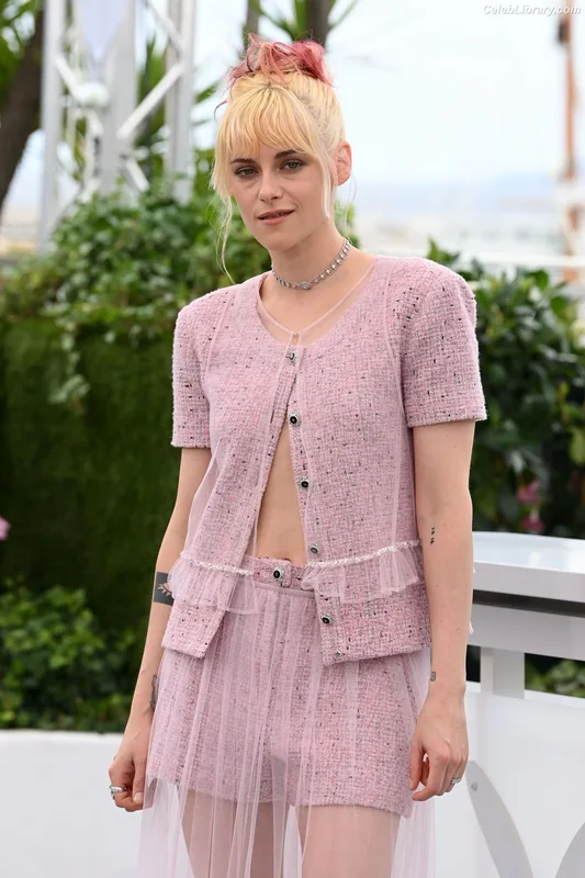 Kristen Stewart photo 15 of 1358