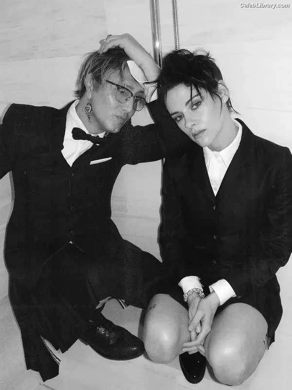 Kristen Stewart photo 3 of 1358