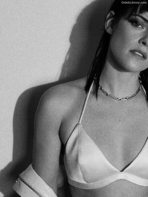 Kristen Stewart photo 8 of 1358