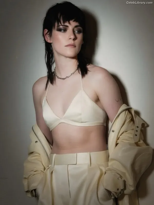 Kristen Stewart photo 20 of 1358