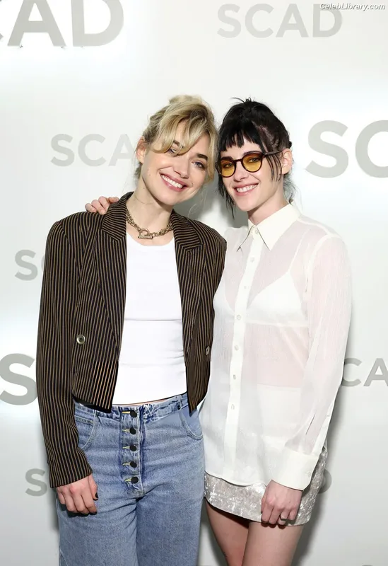 Kristen Stewart photo 11 of 1358