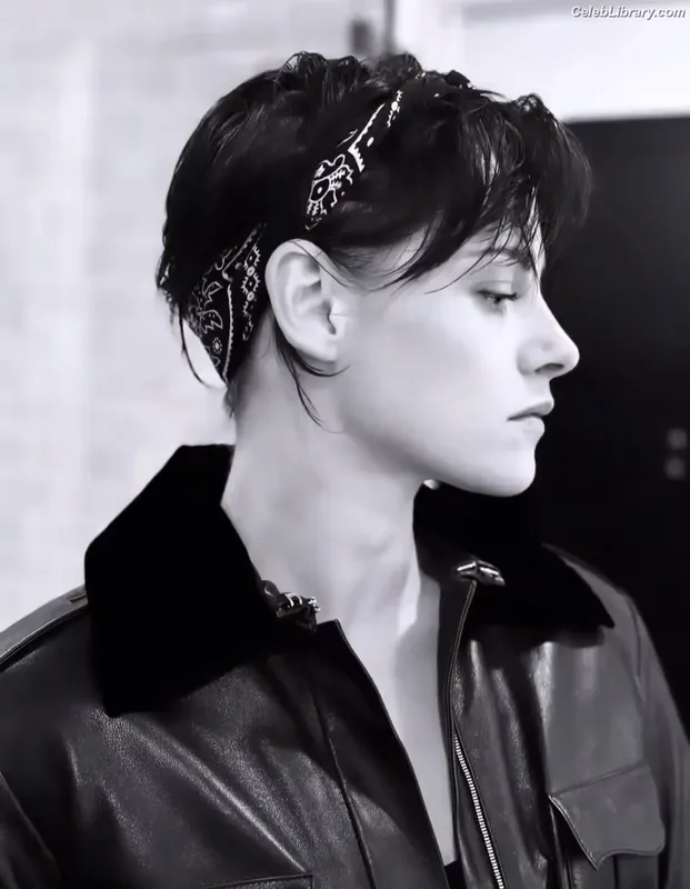 Kristen Stewart photo 3 of 1358