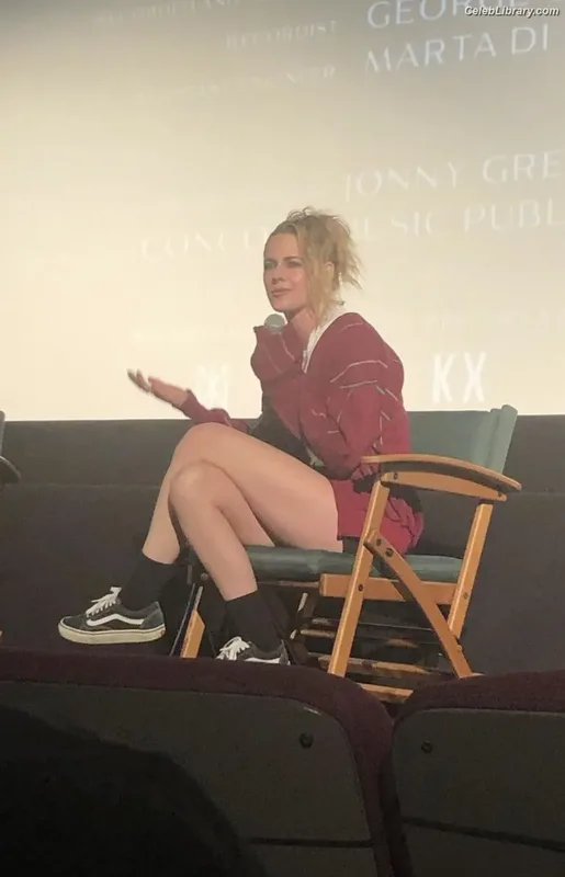 Kristen Stewart photo 6 of 1358
