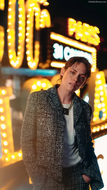 Kristen Stewart photo 20 of 1358