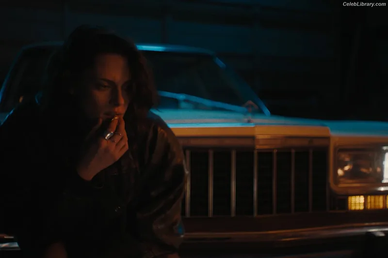 Kristen Stewart photo 16 of 1358