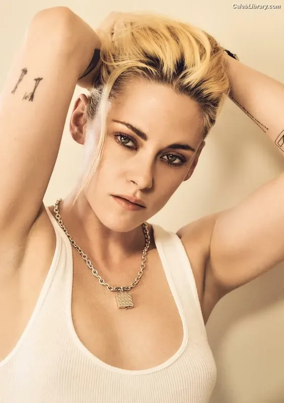Kristen Stewart photo 8 of 1358