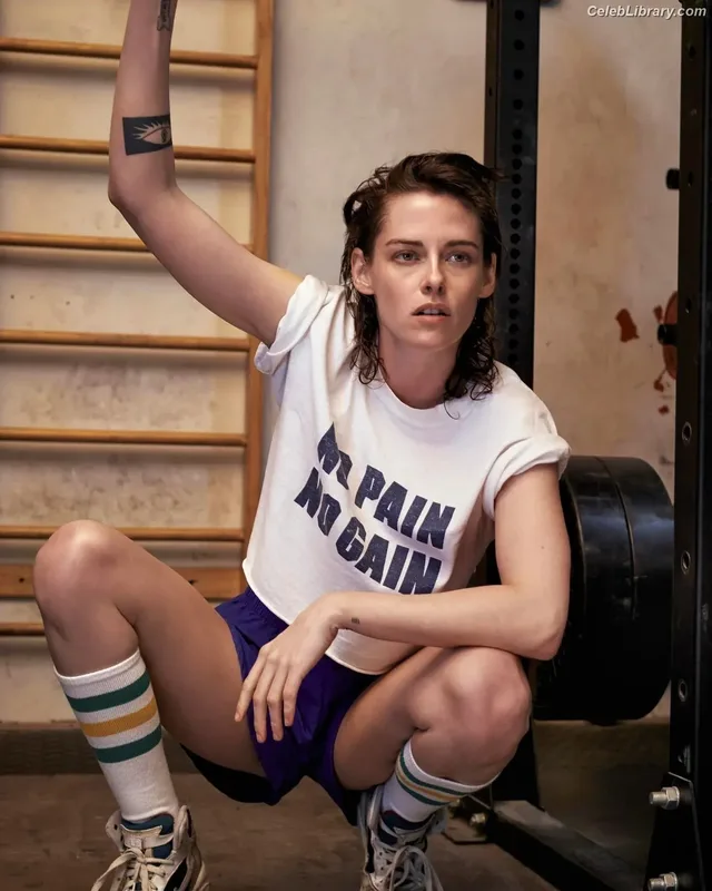 Kristen Stewart photo 13 of 1358